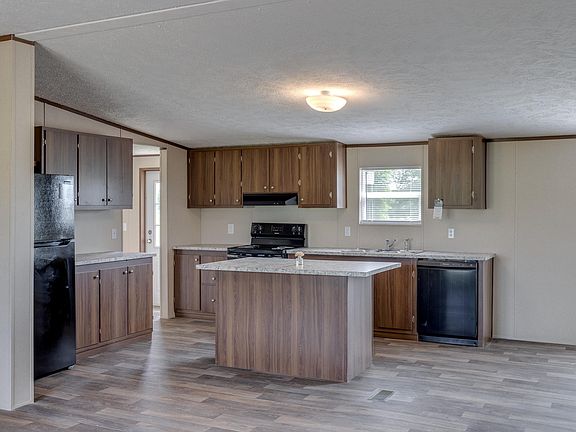 4th image of 112 Wham Dr