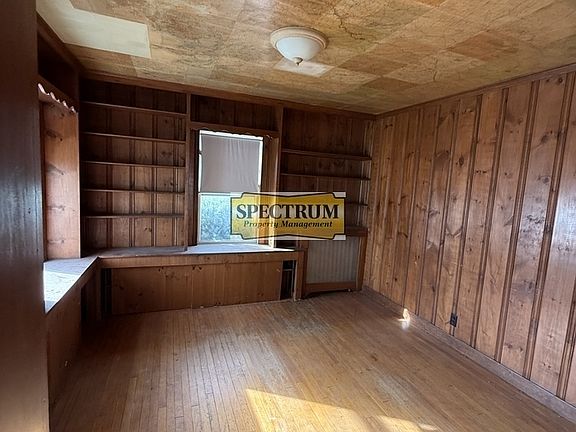 2nd image of 163 Silver St #1