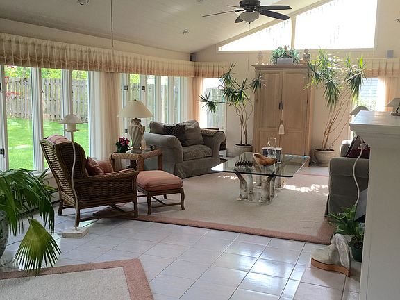 5th image of 9 Cracco Ln
