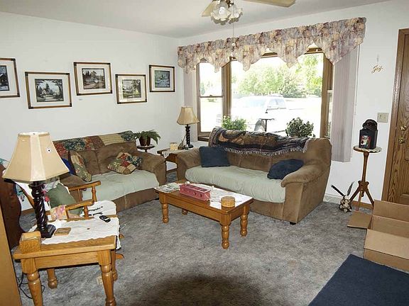 4th image of 1001 Lombardi Ln