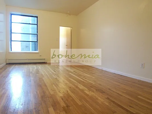 Rented by Bohemia Realty Group | media 4