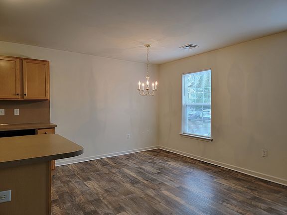 4th image of 1338 Hammon Ave
