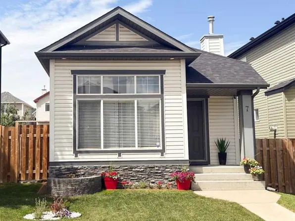 7 E Bridlecrest Blvd SW, Calgary, AB T2Y 4X9