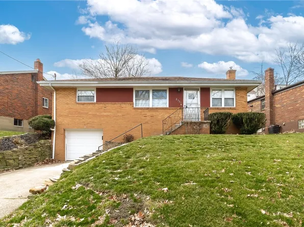 2321 High Oak Dr, Pittsburgh, PA 15220