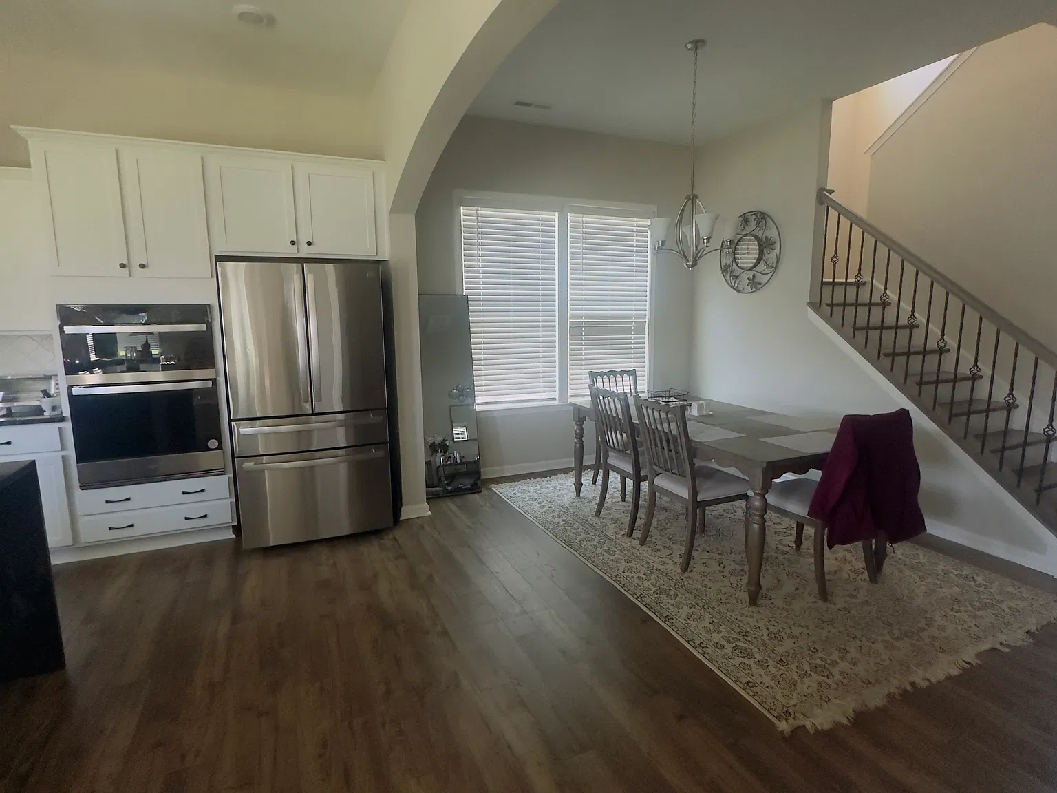 5 bed, 3680 sqft, $3,800 — Photo 4