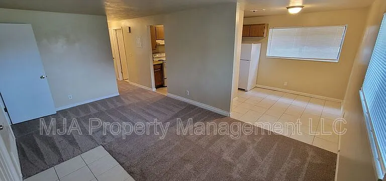 4642 S Arlington Park Dr #4 — Photo 1