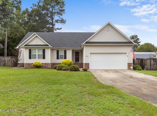 231 English Walnut Drive, Richlands, NC 28574