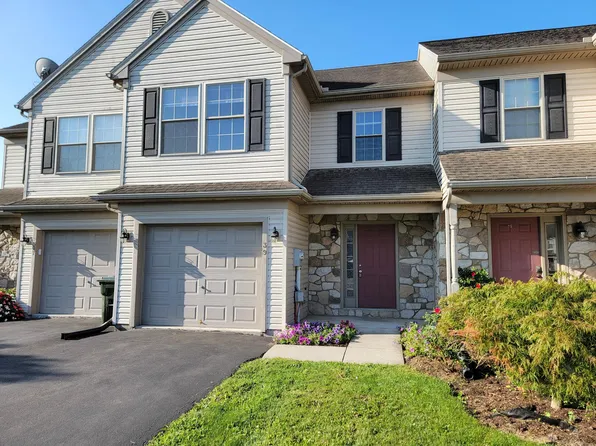 39 Granite Dr, East Earl, PA 17519