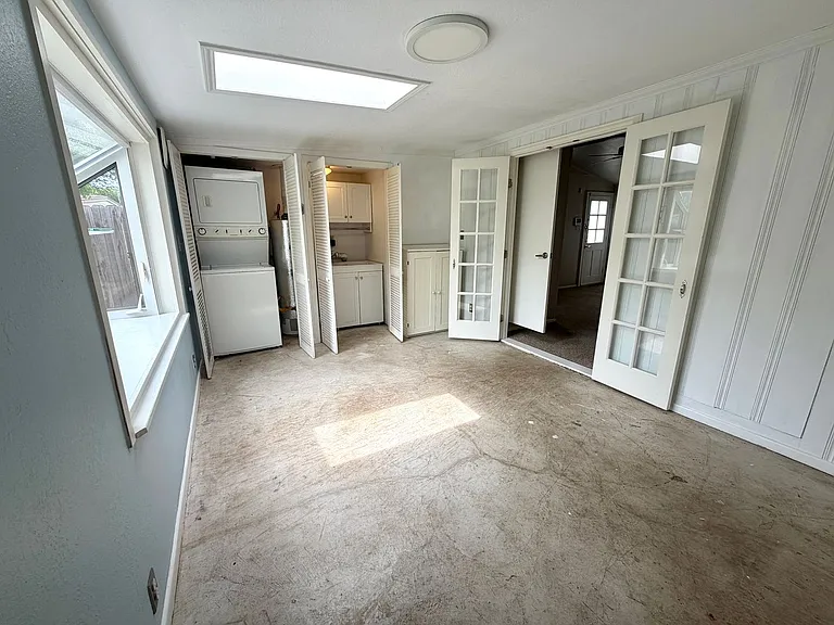 414 Olney Dr — Photo 12
