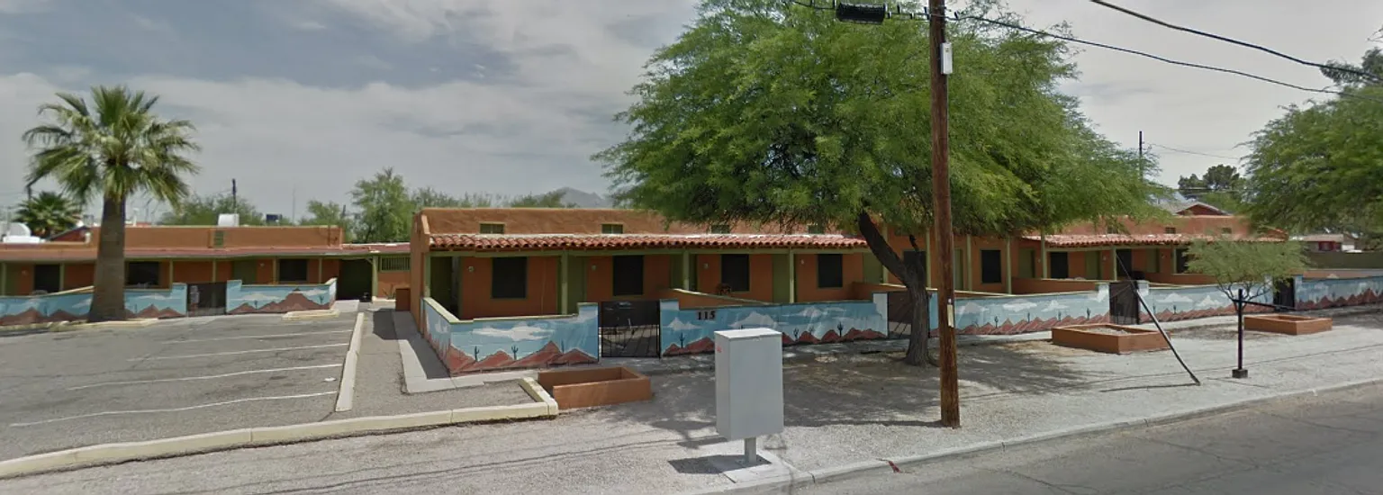115 E Alturas St — Photo 2