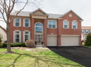 3214 Knollwood Cir, Geneva, IL 60134