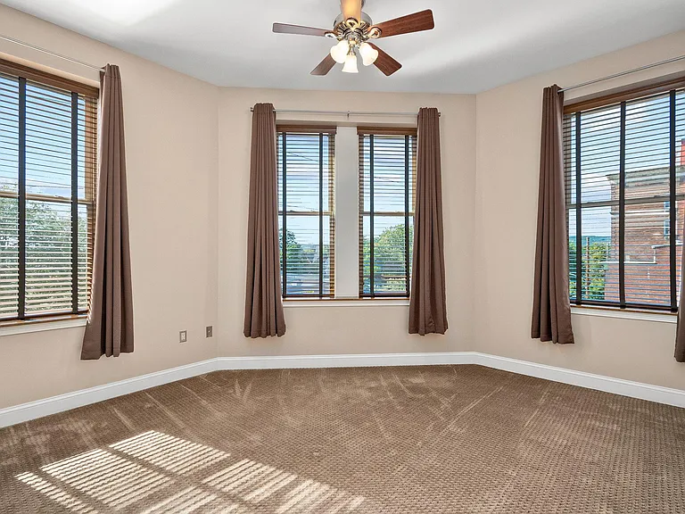 264 S Main St #403 — Photo 16