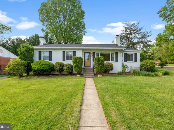 1701 Glenkarney Pl, Silver Spring, MD 20902