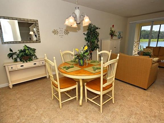 5th image of 2527 Old Kent Cir