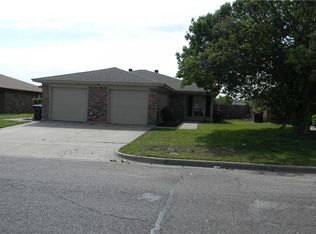 3643 Hulen Park Cir, Fort Worth, TX 76123