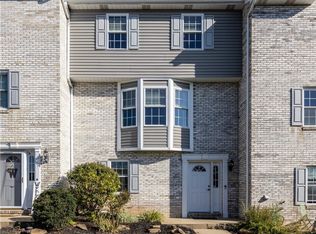 429 Linda Ln, Houston, PA