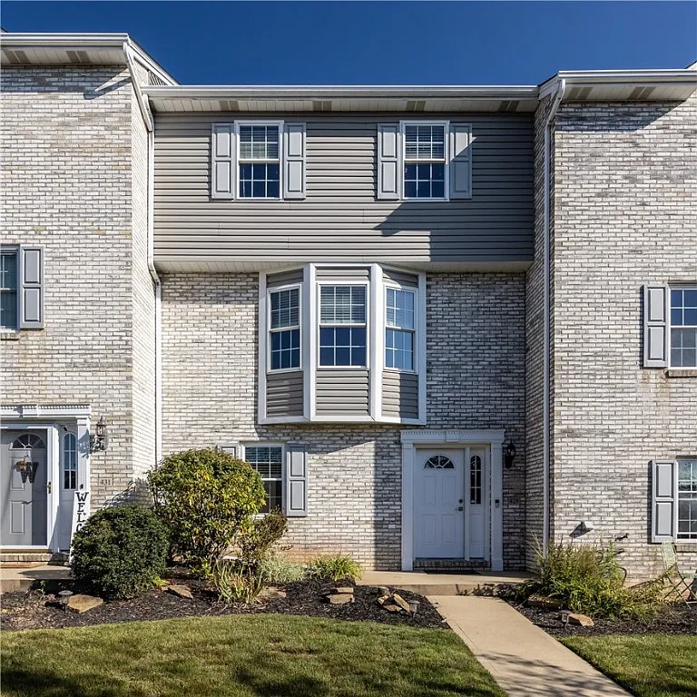429 Linda Ln photo 1