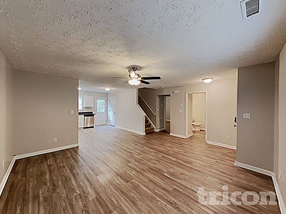 4th image of 5808 Brambleton Ave
