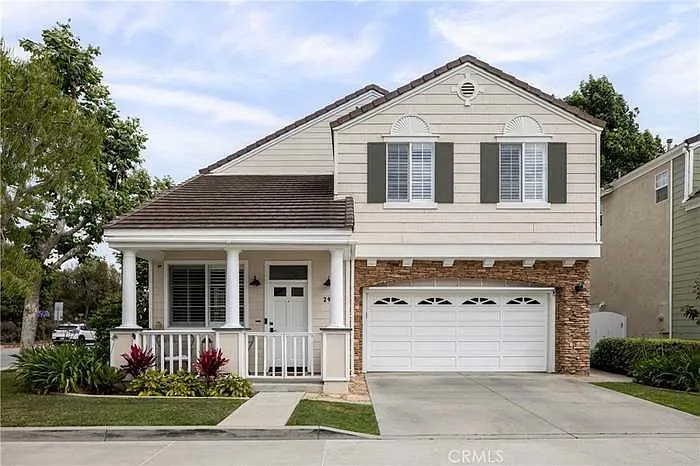293 Mesa Dr — Photo 1