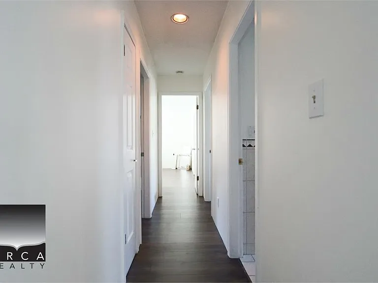 6400 Dakota Dr — Photo 27