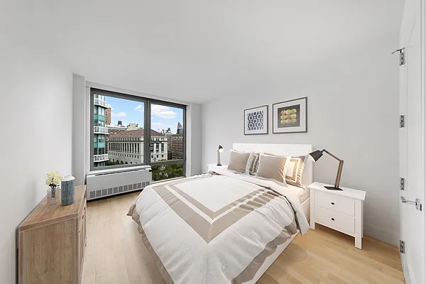 Rented by R New York | media 16