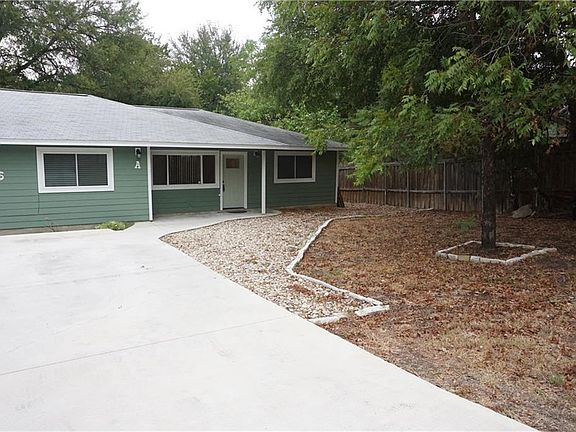 2nd image of 2706 Catalina Dr #A