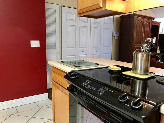 3rd image of 3486 Chatelaine Ct