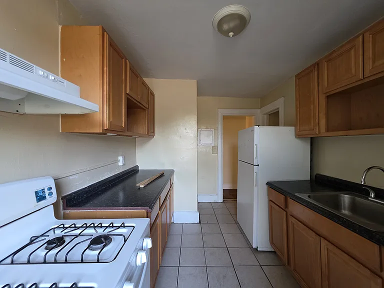 703 Howard Ave #1A — Photo 1