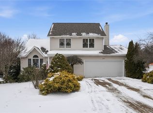 202 Holyoke Rd, Butler, PA 16001