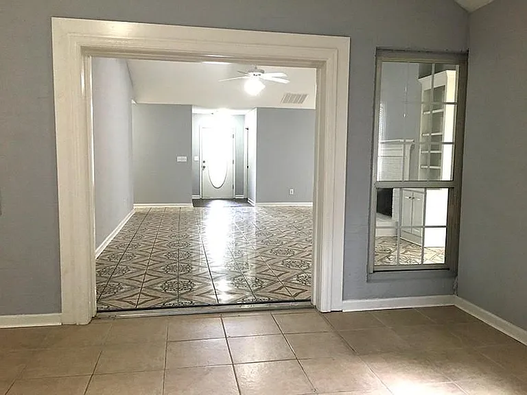 2515 Freemans Walk Dr — Photo 11