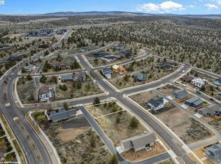 SE Greenleaf Ln, Madras, OR