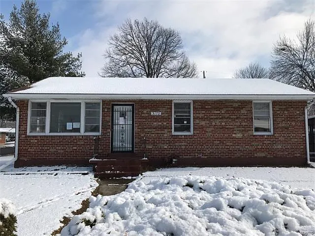 3172 Carlson Ave photo 1