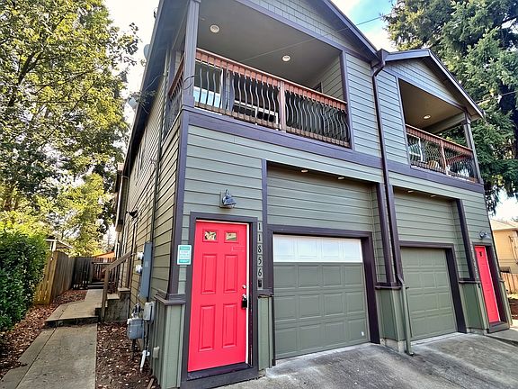 3rd image of 11856 SE Pine St