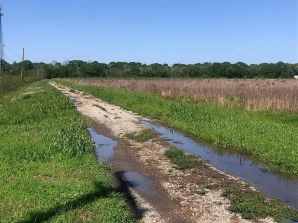 0 Sieber Rd, Saint Martinville, LA 70582