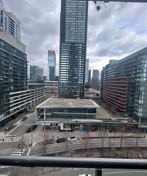 15 Fort York Blvd #1505 — Photo 16