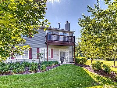 707 Genesee Dr — Photo 2