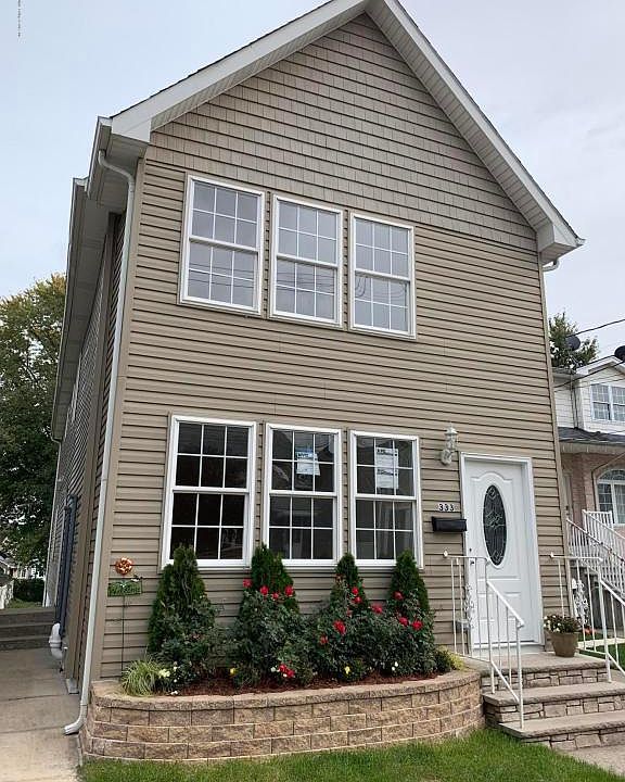 1st image of 333 Nicholas Ave #2