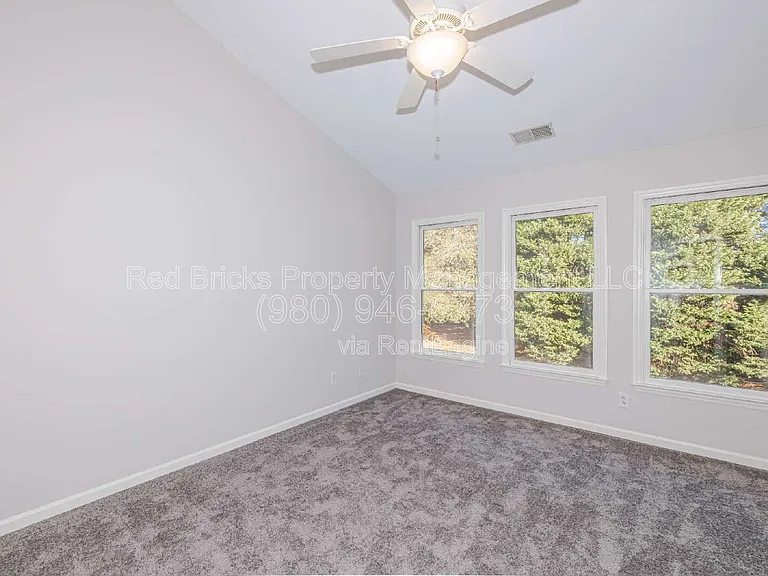 4709 Morning Dew Ct — Photo 20