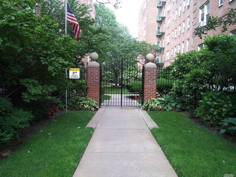 1st image of 32 Cathedral Ave APT 6D