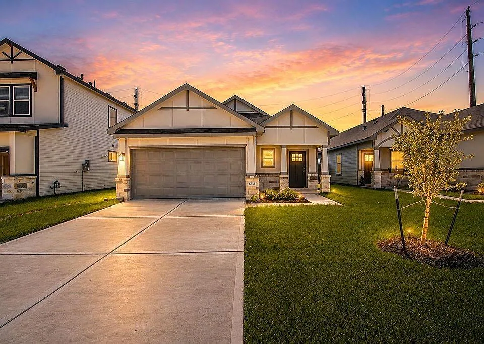 6643 Escondido Dr