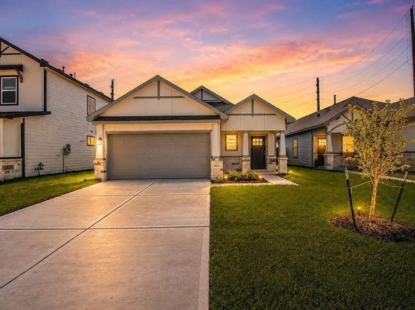 6643 Escondido Dr, Rosharon, TX 77583
