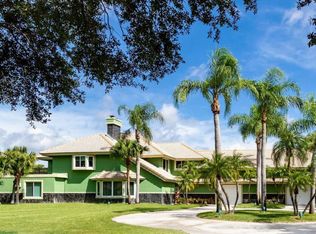 15555 Hawker Ln, Wellington, FL 33414