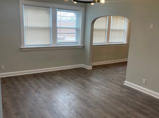 125 W Virginia St #10, Elmhurst, IL 60126