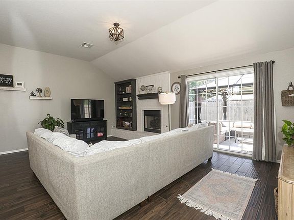 5th image of 12404 Rockgate Dr