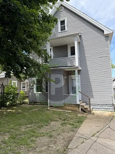 10709 Fidelity Ave Photo 1