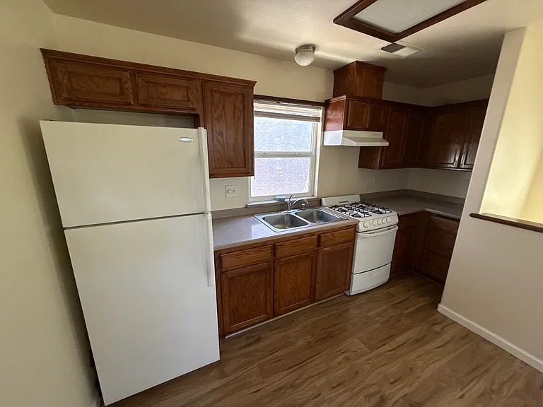 2404 Phoenix Way — Photo 3