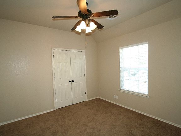 5th image of 15215 E 90th Ct N
