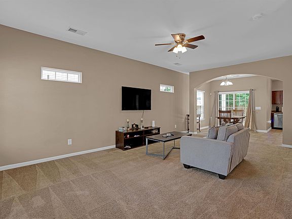 3rd image of 215 Ridge Terrace Ln