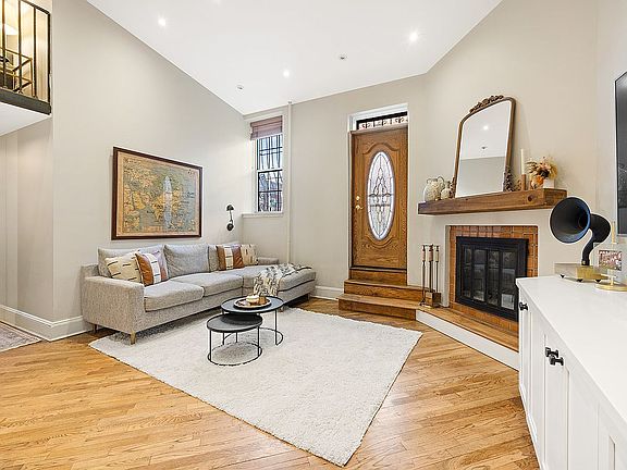 2nd image of 501 6th Ave #1R