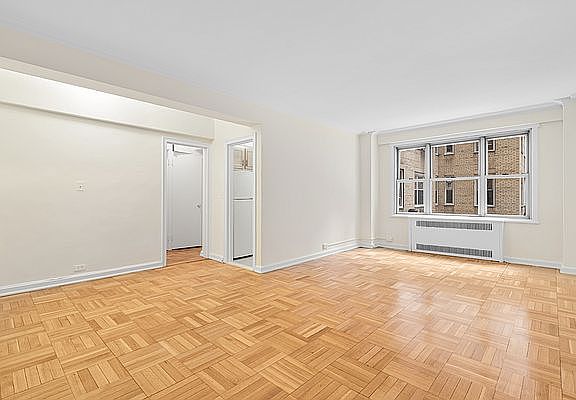 3rd image of 220 Madison Ave #5LL